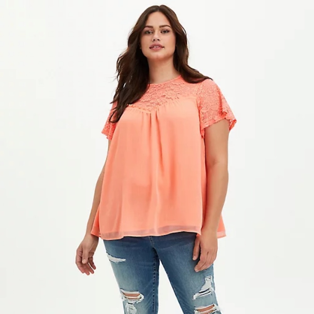Torrid Coral Crinkle Chiffon Lace Detail Blouse Size 2